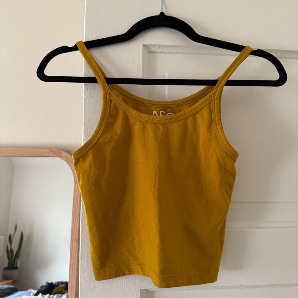 ARQ Crop Tank